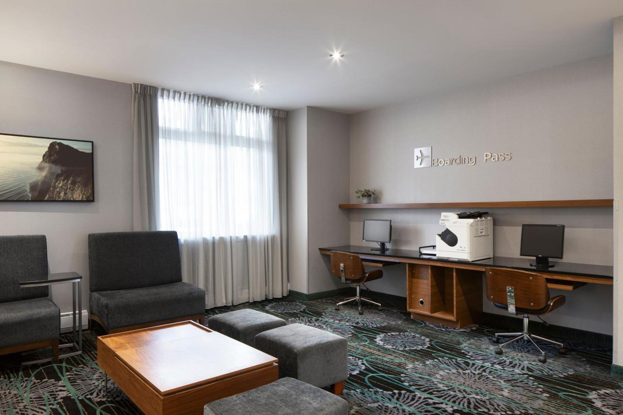 Courtyard By Marriott St. John'S Newfoundland Hotel Exterior photo