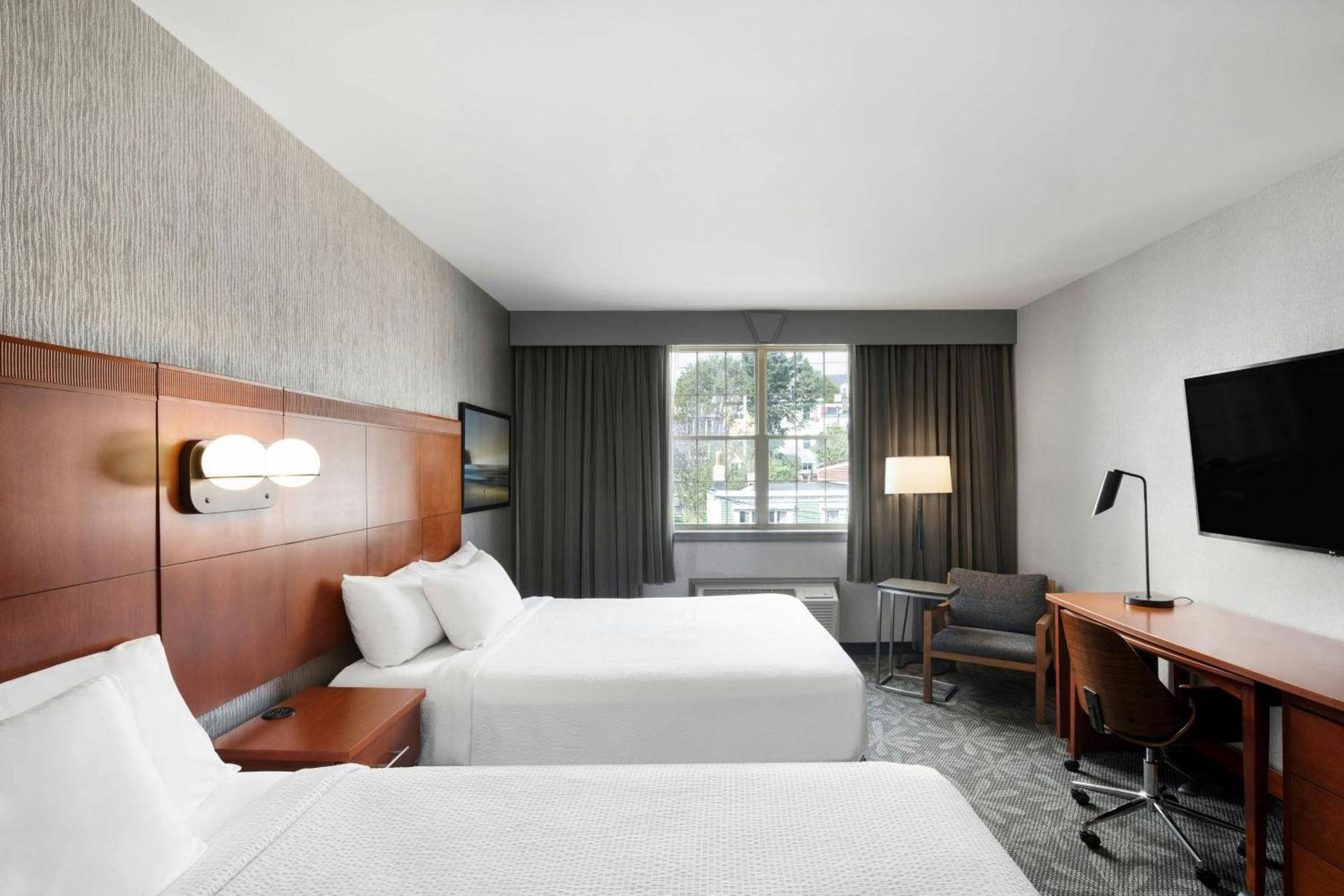 Courtyard By Marriott St. John'S Newfoundland Hotel Exterior photo