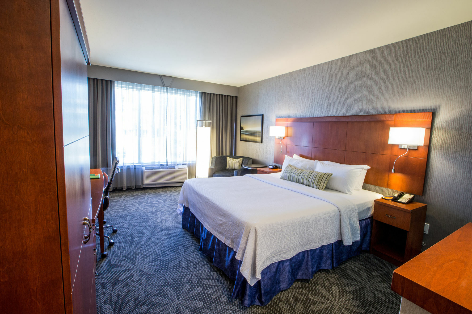 Courtyard By Marriott St. John'S Newfoundland Hotel Exterior photo